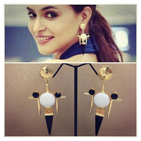 vrudev_ jewels Bolllywood style black and white earring