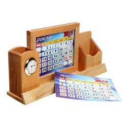 SV8028 Wood Calendar with Pen Stand