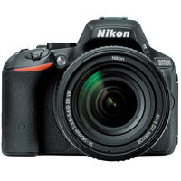Nikon D5500 (18-140mm VR) DSLR Kit