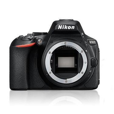 Nikon D5600 (DSLR Body)