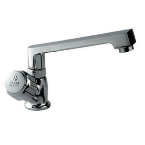 ESSCO DELUX FULL TURN - DLX-523 SINK COCK WITH SWINGING CASTED SPOUT WITH AERATOR
